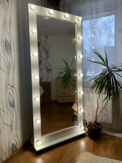 Гримерное зеркало