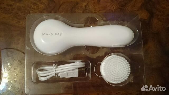 Щетка для чистки лица