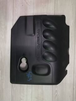 Крышка двигателя Volvo C30, S40, V50