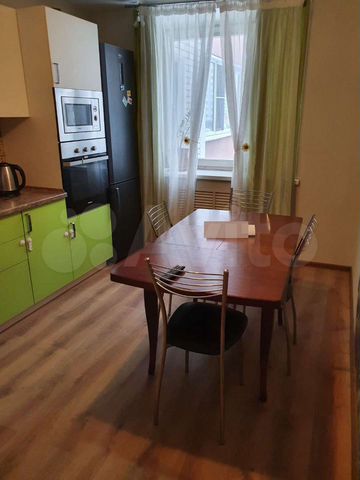 2-к. квартира, 65 м², 2/17 эт.