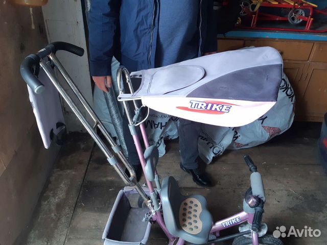 Детский велосипед с ручкой