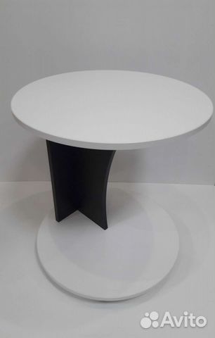 Стол на колесиках