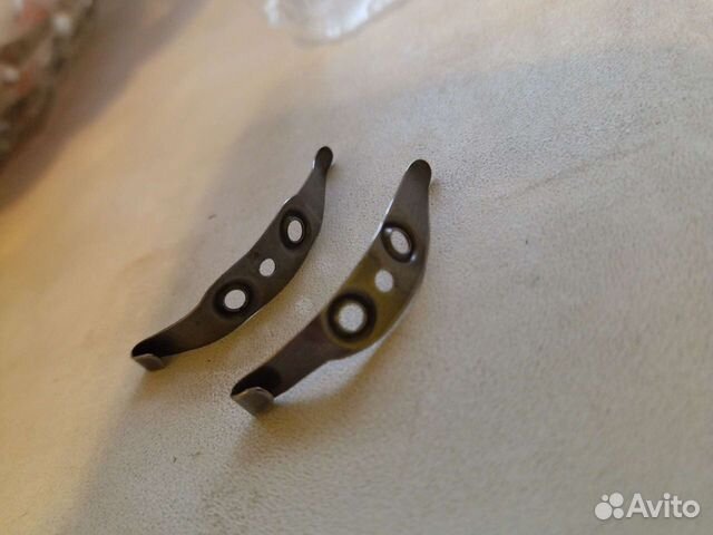 Пружина толкателя челнока