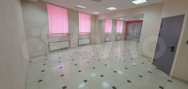 Офис, 244 м², 1 этаж, отдельный вход, центр