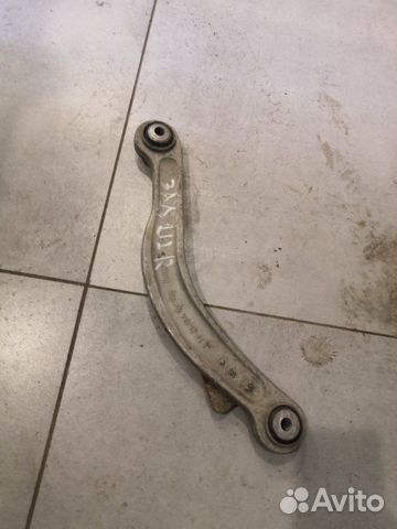 Задний поперечный рычаг задний Mercedes-Benz