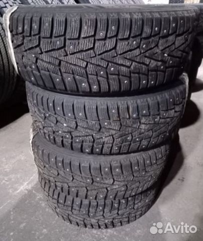 Roadstone ROADIAN MT 215/55 R17