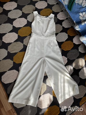 Комбинезон молочного цвета 42 44