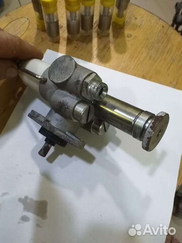 Насос низкого давления, и распылители фарсунок