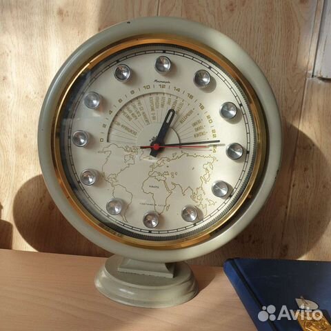 Часы настольные Янтарь ссср. Редкость