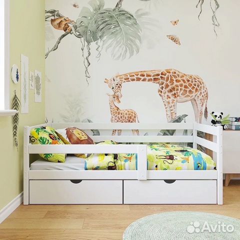 Детская кровать с бортиком дерево