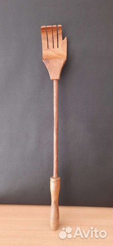 Чесалка для спины из дерева