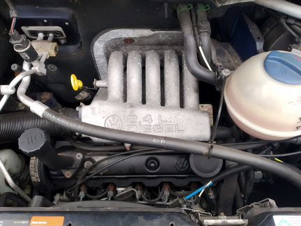 Двигатель Transporter T4 2.4 комплектующие с двс