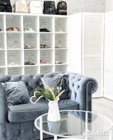 Продавец-менеджер в шоу рум