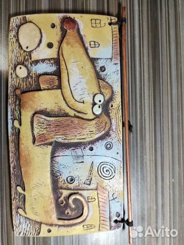 Такса, керамическое панно с креплениями на стену