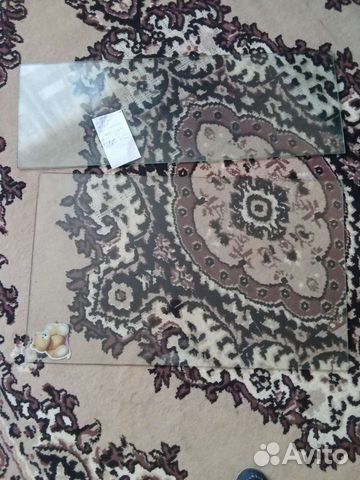 Стеклянная полка