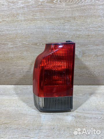 Фонарь задний левый Volvo XC70, V70 Арт. 110296