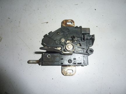 Ford focus 1 замок капота