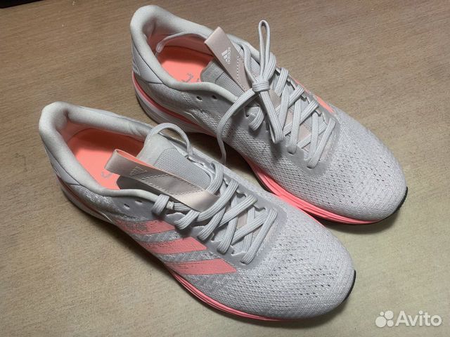 Продам кроссовки кроссовки adidas SL20