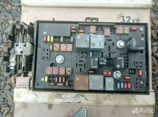 Блок предохранителей опель астра J 2011г. 1,4 мех