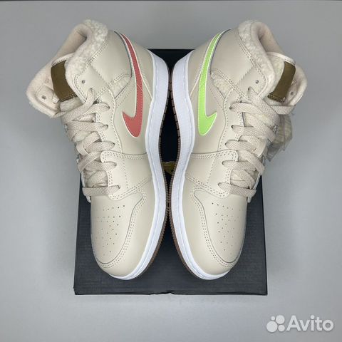 Nike Air Jordan 1 Mid Fleece White (6/6.5/7y)