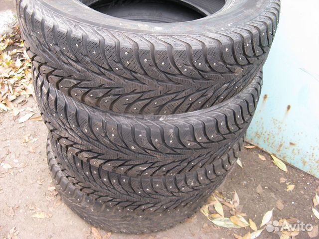 Yokohama IceGuard Stud IG65 215/65 R16 102T