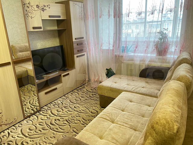 2-к. квартира, 50 м², 6/9 эт.