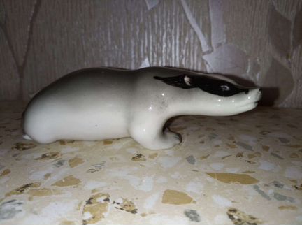 Фарфоровая статуэтка Барсук лфз СССР