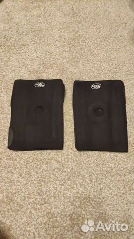 Наколенники