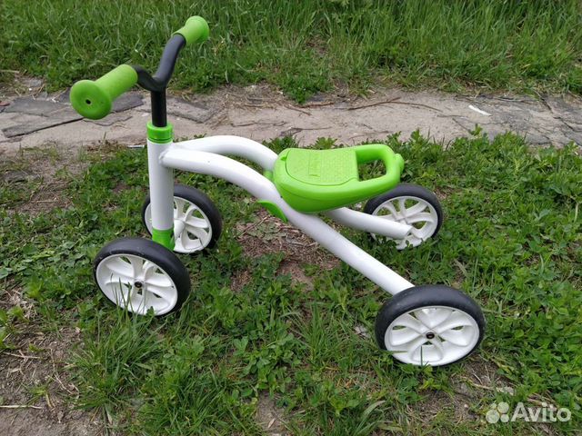 Беговел Chillafish Quadie