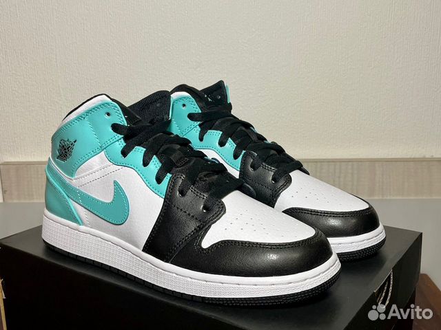 6.5 US Air Jordan 1 Mid Green Blue Tropical Twist