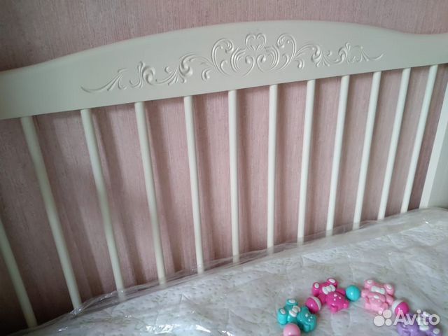 Детская кроватка. Маятник. Бельевой ящик