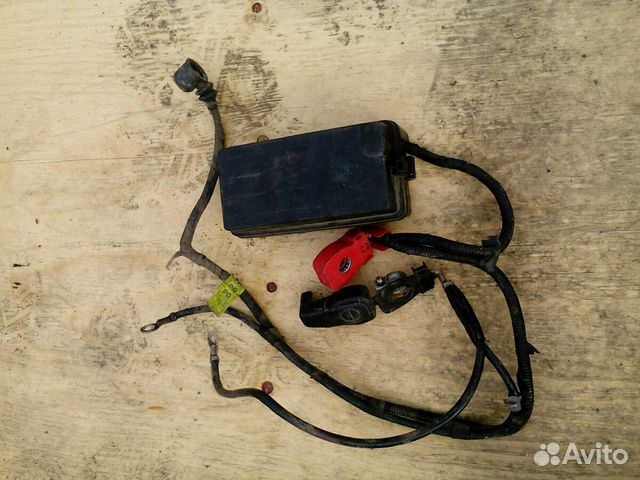 Подкапотный блок предохранителей Chevrolet Lacetti