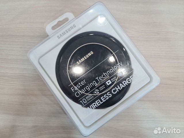 Samsung Wireless Charger Stand (ng930bb)