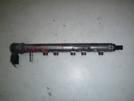 Рейка топливная (рампа) BMW X1 E84 2009