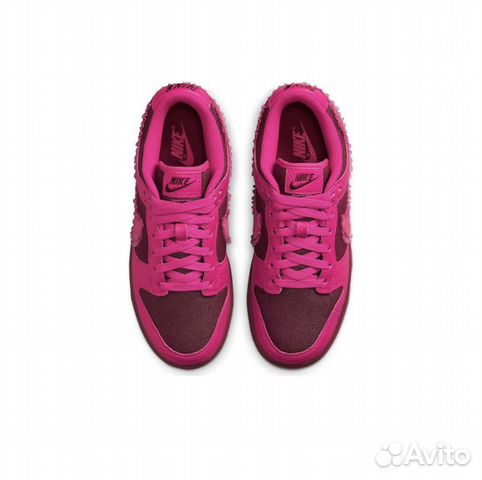 Nike Dunk Low “Valentine’s Day”