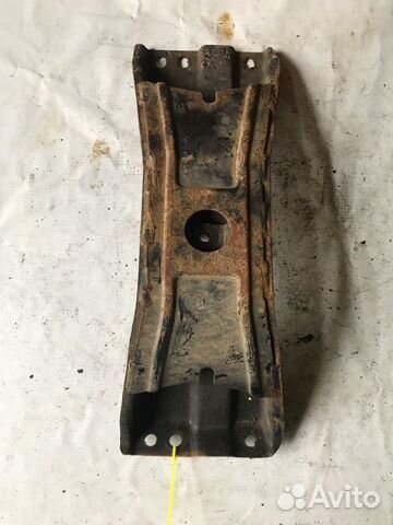 Кронштейн АКПП Volvo 940