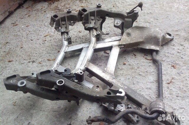 Подрамник бмв е39