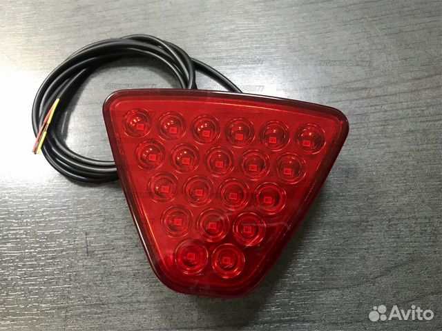 Стоп сигнал в диффузор LED красный треугольник