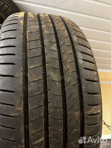 Bridgestone Alenza 001 245/45 R20