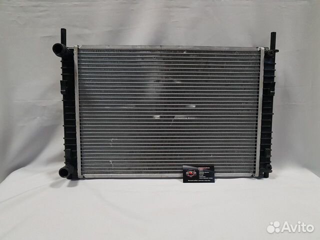 Радиатор охлаждения Ford Fusion/Fiesta 2002-2012