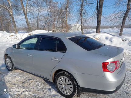 Volkswagen Jetta, 2010