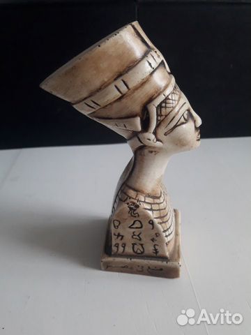 Статуэтка Нефертити пресс-папье