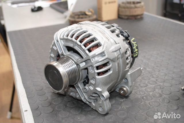 Генератор VW Caddy, Skoda Yeti, Golf 6 1.2 TSi б/у