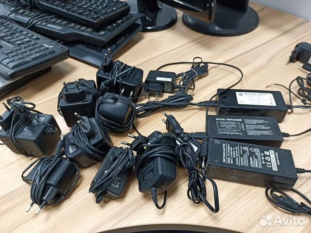 Блок питания 5; 12; 7,5 различный вольтаж