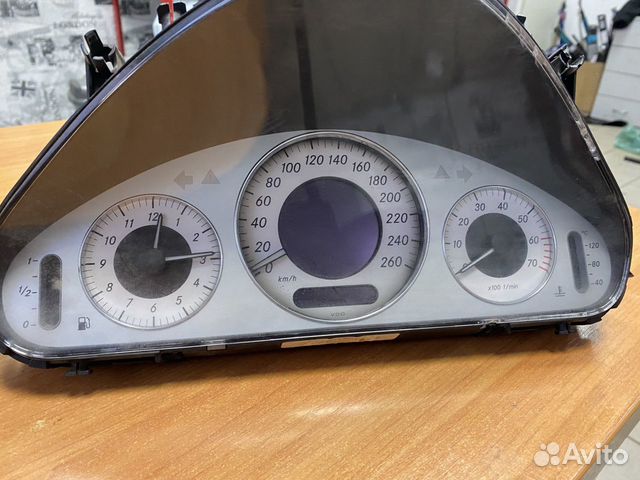 Панель приборов w211