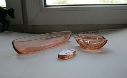 Парфюмерный набор. Розовое стекло. Винтаж