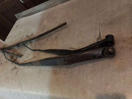 Поводок дворника Hyundai Solaris 1