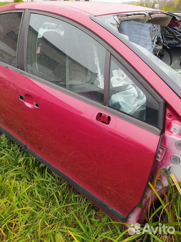 Правая передняя дверь ситроен с4 хетчбэк красная