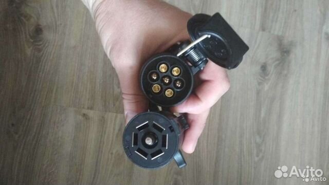 Адaптeр переходник фaркoпa c aмepикaнcкой вилки