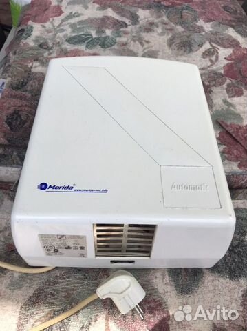 Электросушилка для рук Merida